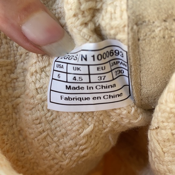 Ugg Heirloom Cream Woven Textile and Genuine Sheepskin Lace Up Ribbon Tall Boots - Picture 13 of 13